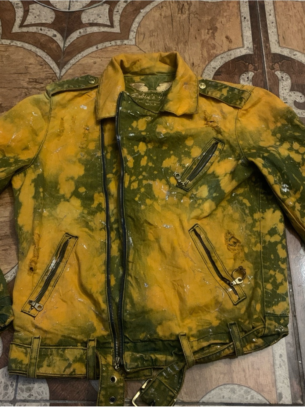Robin's Jean Olive and Mustard Dyed Tee